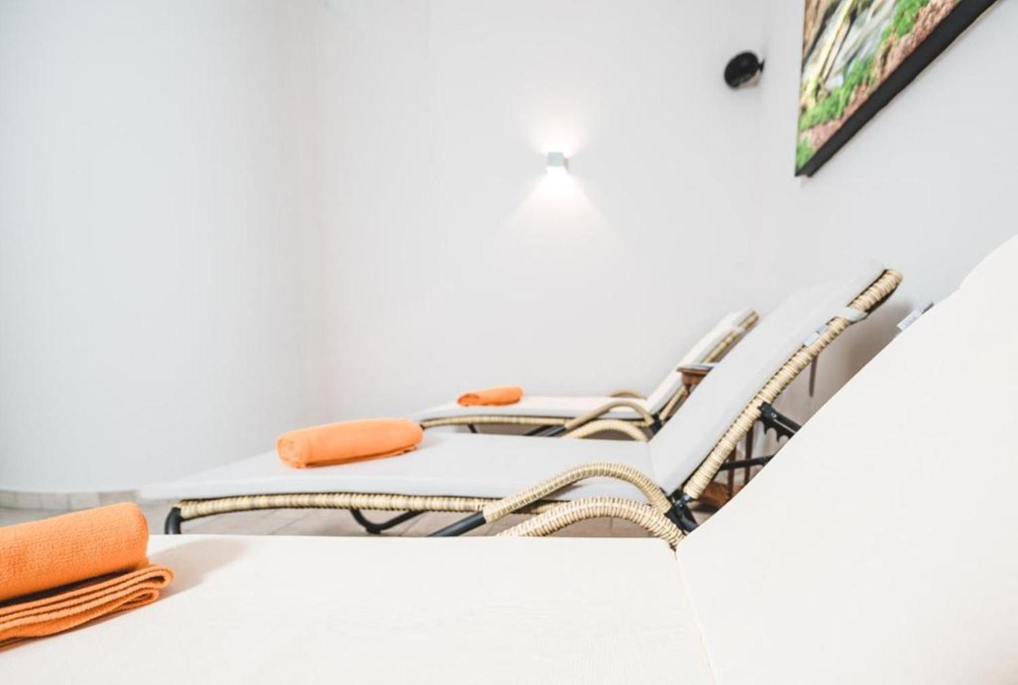 Cella Apartment *